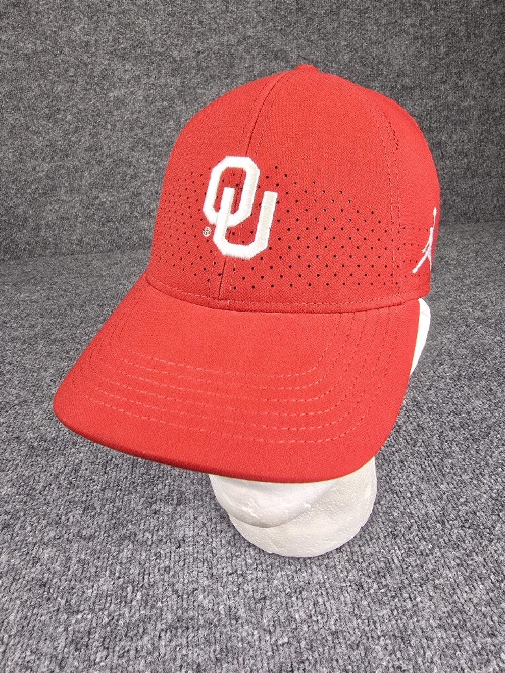 Jordan Brand Nike Oklahoma Sooners Perforated Hat NWOT